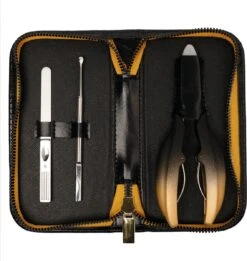 Skeraxo® Professionele Pedicureset Nageltang Kalknagel - Met Nagelvijl & Vuil Verwijderaar - Nagelschaar Voor Harde Teennagels – Nagelknipper Ingegroeide Teennagel - Inclusief Teennagel Correctors -Mode Cosmetica Winkel 1137x1200 2