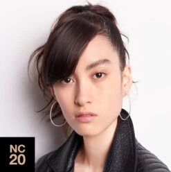 MAC Cosmetics Studio Fix Fluid Foundation - NC20 23 MAC Cosmetics Studio Fix Fluid Foundation - NC20 -Mode Cosmetica Winkel 1194x1200 5