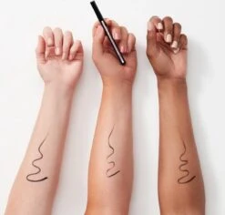 Maybelline Hyper Easy Liner Liquid Eyeliner - 800 Knockout Black -Mode Cosmetica Winkel 1200x1148 5