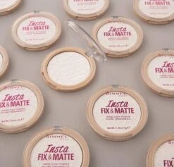 Rimmel London Insta Fix & Matte Make-uppoeder - 01 Clear 33 Rimmel London Insta Fix & Matte Make-uppoeder - 01 Clear -Mode Cosmetica Winkel 1200x1152 3