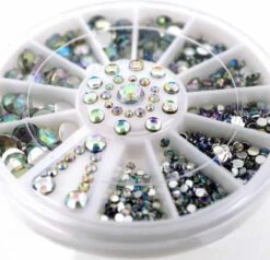 LOUZIR Nagel Diamantjes - Hotfix Rhinestones - 3D Diamond Nail Art Steentjes Set - Carrousel -Strass Nagel - Nagel Decoratie 7 LOUZIR Nagel Diamantjes - Hotfix Rhinestones - 3D Diamond Nail Art Steentjes Set - Carrousel -Strass Nagel - Nagel Decoratie -Mode Cosmetica Winkel 1200x1156 3