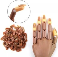 Merkloos Nailtrainer – Nail Practice Hand – Oefenhand Nagelstyliste (incl. 100 Oefen Nagels!) -Mode Cosmetica Winkel 1200x1177
