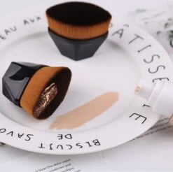 Garpex® Blush Foundation Brush - Make Up Borstel - Powder Brush - Make-up Kwast - Magic Face Brush - Concealer -Mode Cosmetica Winkel 1200x1196 16