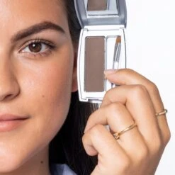 Herome Eye Care Wenkbrauw Poeder Donkerbruin - Compact Brow Powder Dark Brown - Waterproof Verrijkt Met Panthenol - Volumineuze Wenkbrauwen -Mode Cosmetica Winkel 1200x1200 1020
