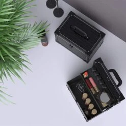 Make Up Koffer- Make Up Organizer- Beautycase -zwart -Make-upkoffer- Multifunctionele Koffer- Make-upkoffer- Sieradenkoffer- Kapperskoffer- Afneembare Schouderriem- Klassieke Zwarte Beautycase -Mode Cosmetica Winkel 1200x1200 1312