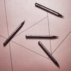 Maybelline Hyper Easy Liner Liquid Eyeliner - 800 Knockout Black -Mode Cosmetica Winkel 1200x1200 834