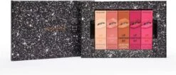 Makeup Revolution The Everything Lip Contour - Lipcontour Set - Cadeau Make-up Lip Contour Kits 8 Makeup Revolution The Everything Lip Contour - Lipcontour Set - Cadeau Make-up Lip Contour Kits -Mode Cosmetica Winkel 1200x516 2