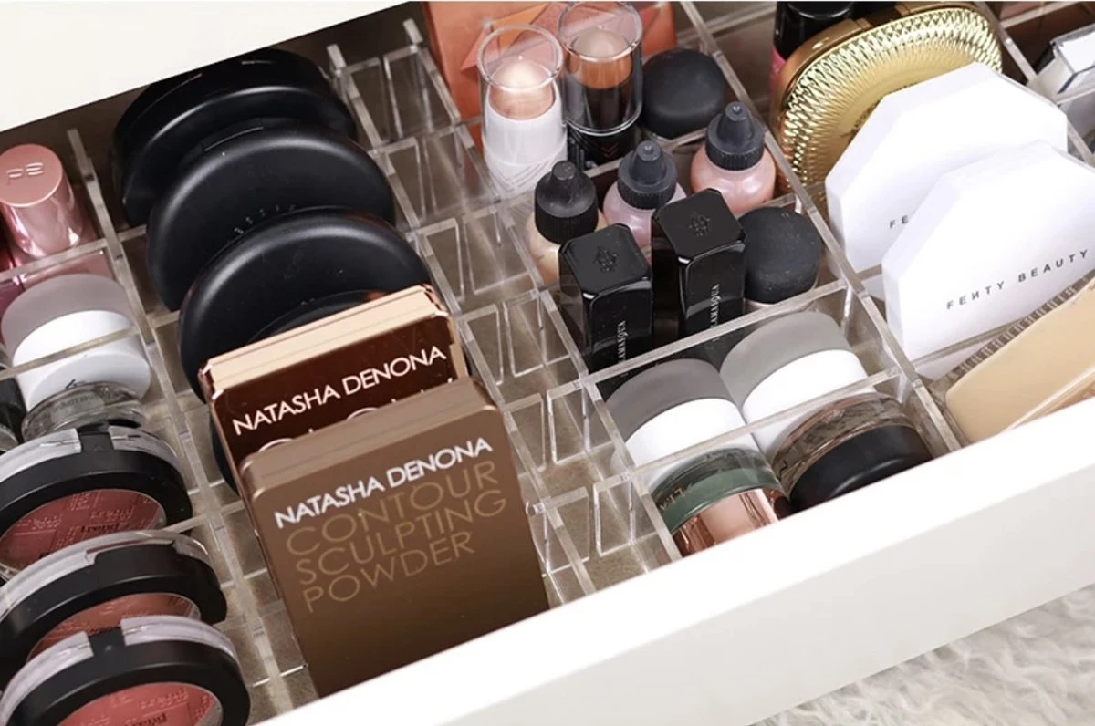 Jumanah® Collections "Sorted" MALM - Toilettafel -Volledige Lade - Make Up Organizer - Ladeverdeler - Lade Organizer - Transparant - Acryl - Kunststof 5 Jumanah® Collections "Sorted" MALM - Toilettafel -Volledige Lade - Make Up Organizer - Ladeverdeler - Lade Organizer - Transparant - Acryl - Kunststof - Afbeelding 5