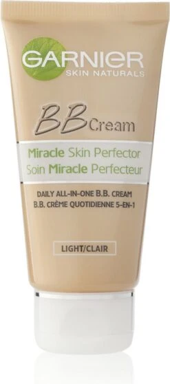Garnier SkinActive - BB Cream Classic Light 5-in-1 Dagverzorging - 50ml - Getinte Dagcrème -Mode Cosmetica Winkel 531x1200 1
