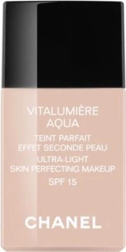 Chanel Vitalumiere Aqua Foundation - 30 Beige - SPF15 - 30 Ml -Mode Cosmetica Winkel 600x1200