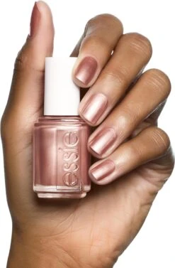 Essie Buy Me A Cameo 82 - Goud - Nagellak -Mode Cosmetica Winkel 787x1200