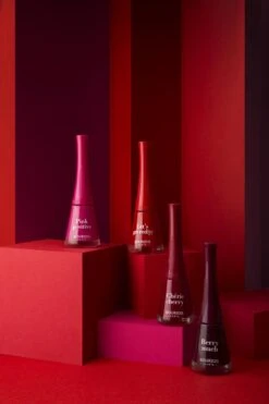 Bourjois 1 Seconde Nagellak - 12 Pink Positive -Mode Cosmetica Winkel 799x1200 1