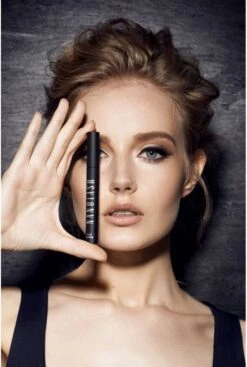 Nanolash Wimperserum -Mode Cosmetica Winkel 807x1200 2