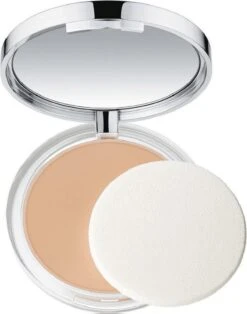 Clinique Almost Powder SPF 15 - Light - Make-uppoeder -Mode Cosmetica Winkel 944x1200
