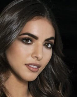 Maybelline Tattoo Brow Waterproof Wenkbrauwgel - 04 Medium Brown -Mode Cosmetica Winkel 954x1200 2