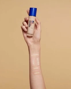 Rimmel London Match Perfection SPF20 Foundation - 010 Light Porcelain -Mode Cosmetica Winkel 957x1200