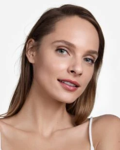 Clinique Superbalanced Foundation - 03 Ivory -Mode Cosmetica Winkel 961x1200